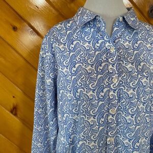 L.L. Bean Wrinkle Resist Blue Paisley Print Button Down Shirt Women's Size L